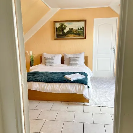 Maison De Vacances Avec Terrasse Proche De Rouen Villa Maromme